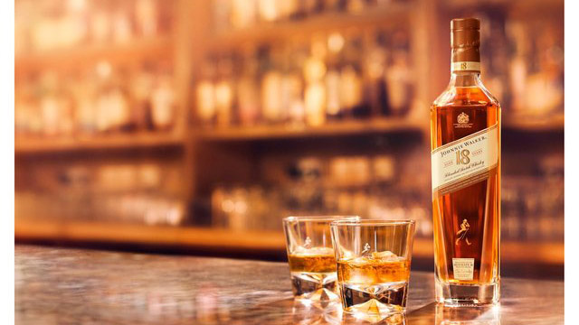 Cách thưởng thức rượu Johnnie Walker 18