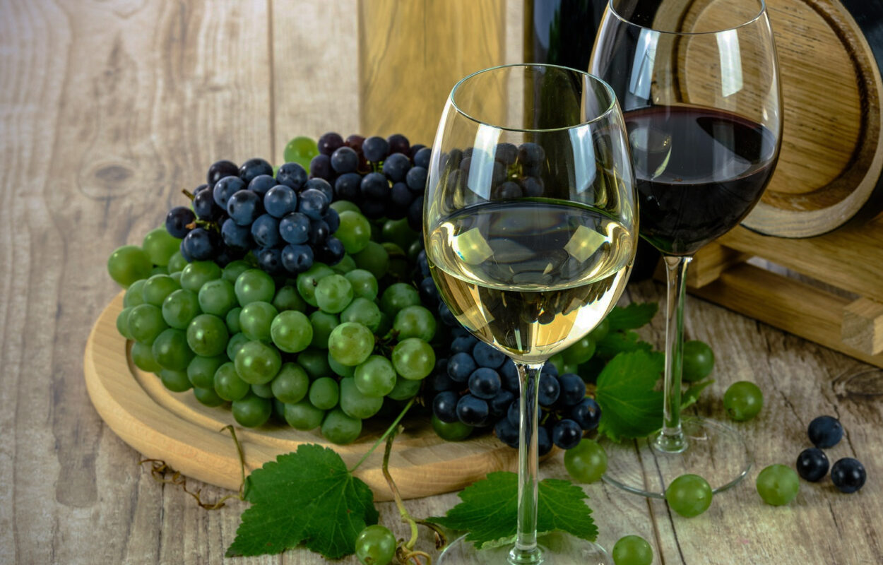 Đỡ Buồn Beer & Wine