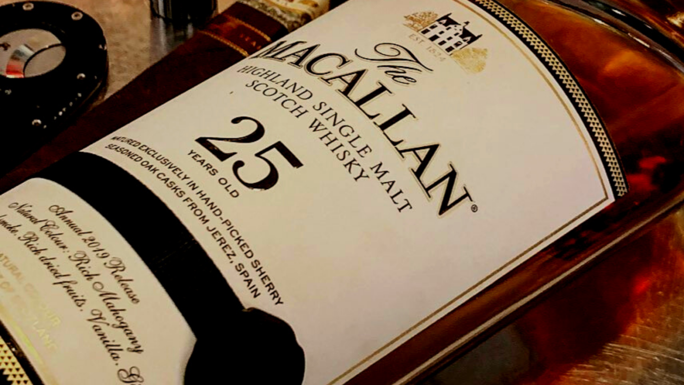 Rượu Macallan 25 Sherry Oak