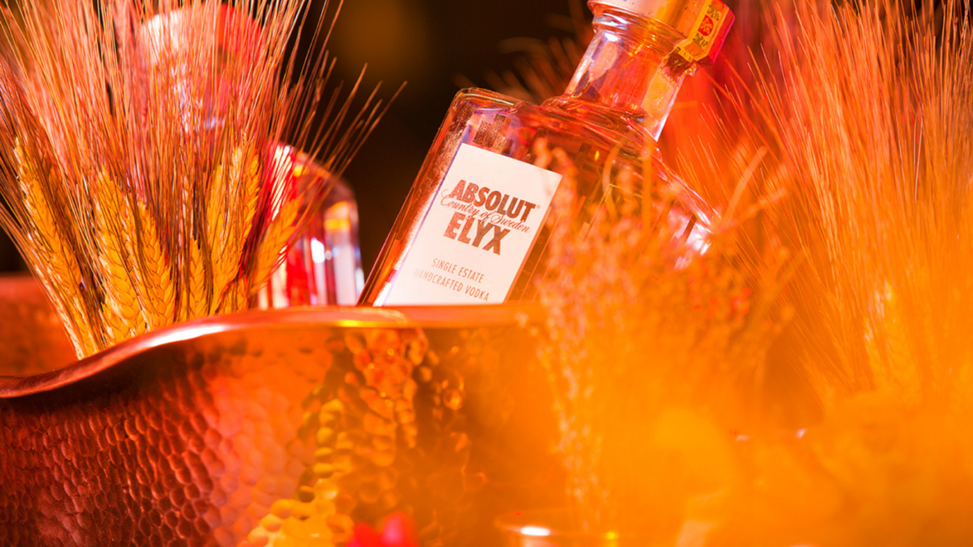 Vài nét về rượu Absolut Vodka Elyx