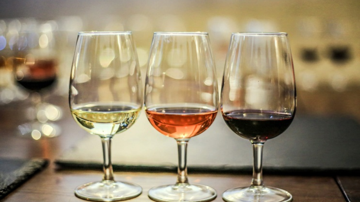 Đỡ Buồn Beer & Wine