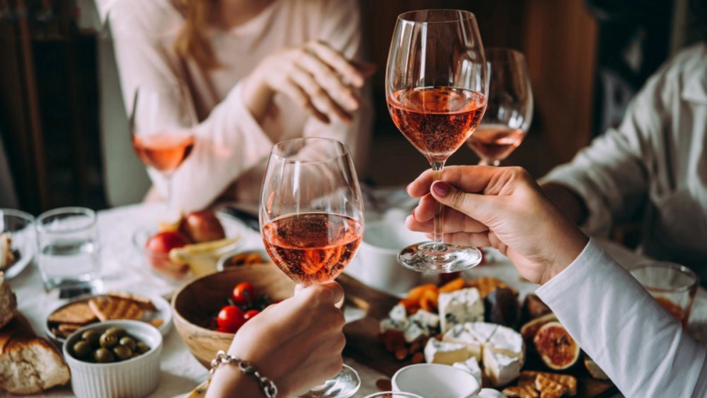 Đỡ Buồn Beer & Wine