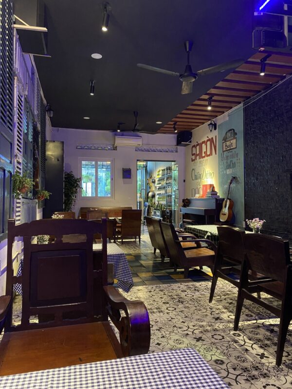 Đỡ Buồn Beer & Wine