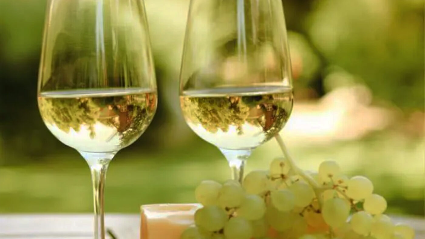 Đỡ Buồn Beer & Wine