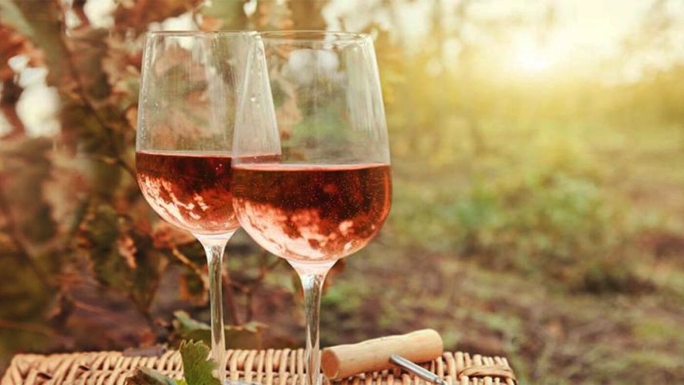 Đỡ Buồn Beer & Wine
